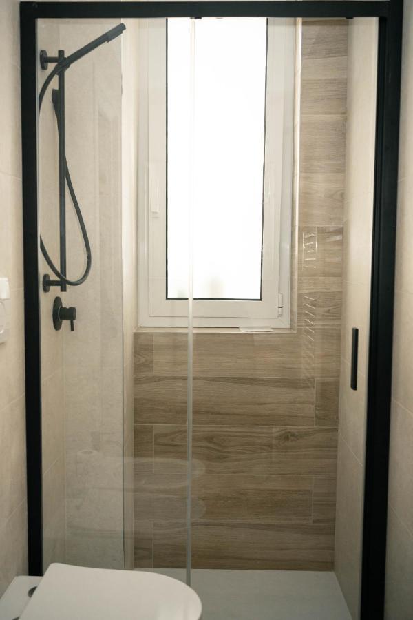 Black Marble - Design Apartment Bari Esterno foto